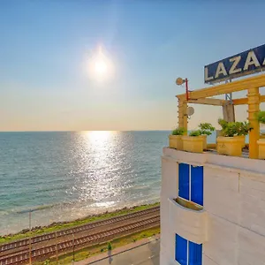 Hotel Lazaani